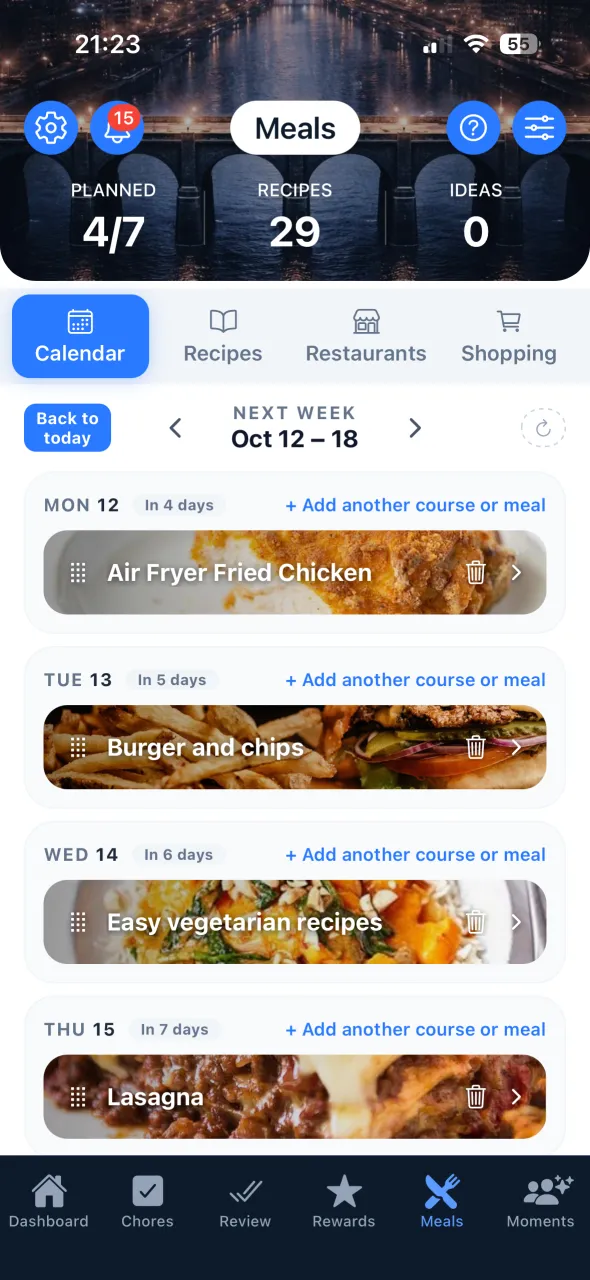 The meal planner: a week of family dinners on a calendar.